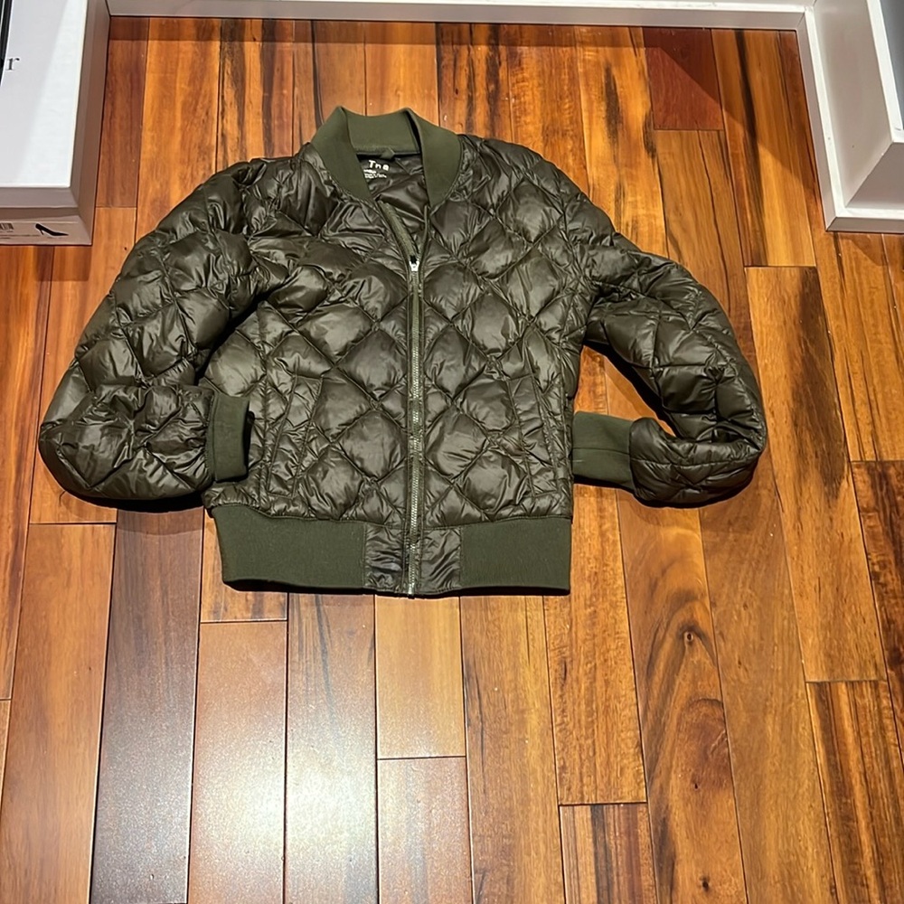 Tna army green down jacket